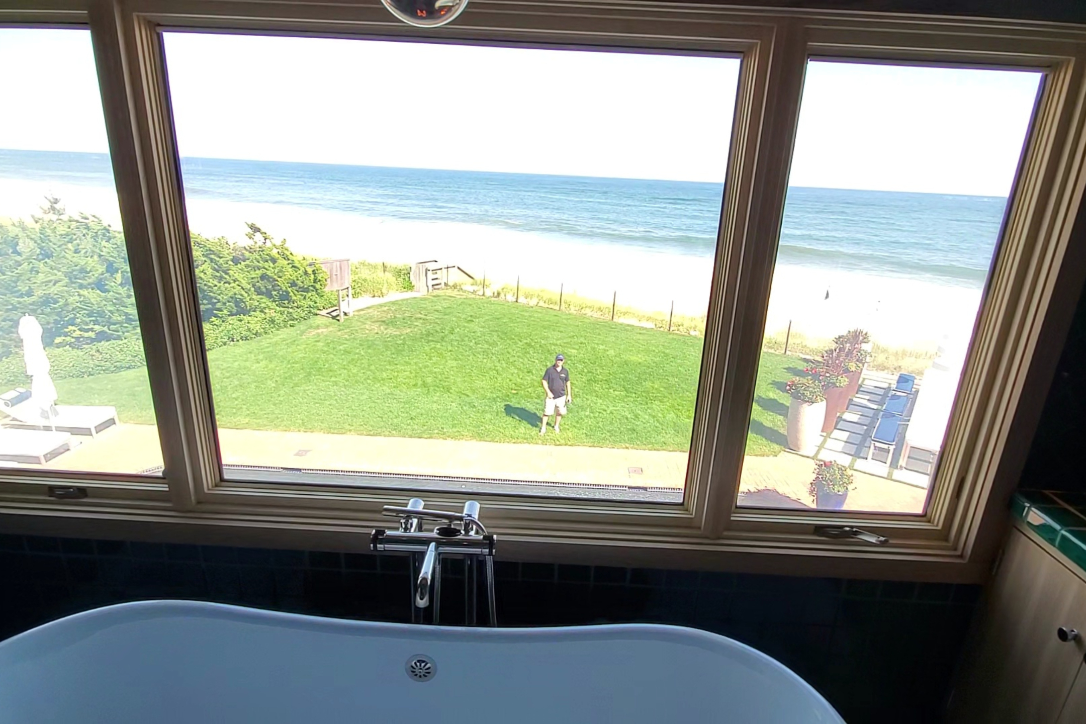 How your bathroom space could benefit from smart glass